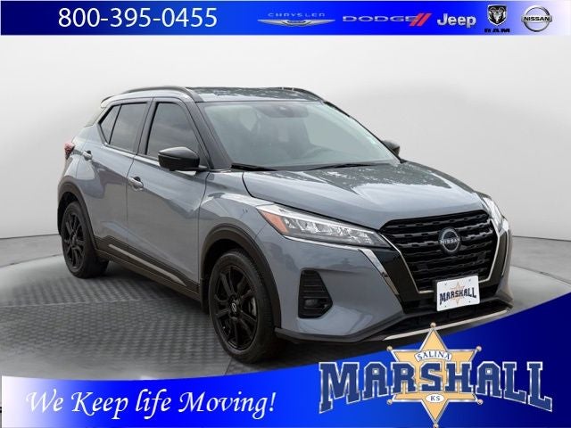 2024 Nissan Kicks SR in Boulder Gray Pearl — front three-quarter view