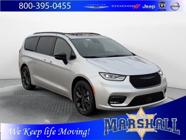 2026 Chrysler Pacifica PACIFICA LIMITED in Silver Mist Clear-Coat Exterior Paint — front three-quarter view