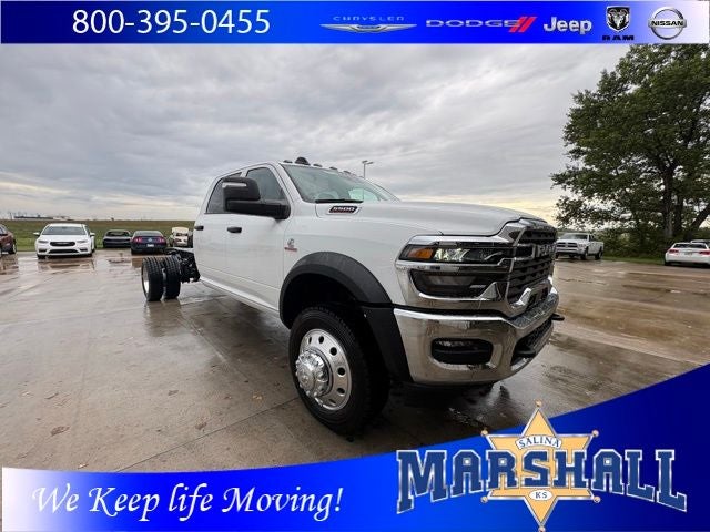 2026 RAM Ram 4500 Chassis Cab RAM 4500 TRADESMAN CHASSIS CREW CAB 4X4 84' CA in Bright White Clear-Coat Exterior Paint — front...